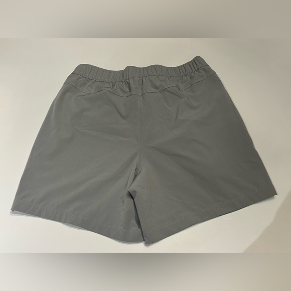 Hollister Active Men's Shorts in Gray - Picture 5 of 7